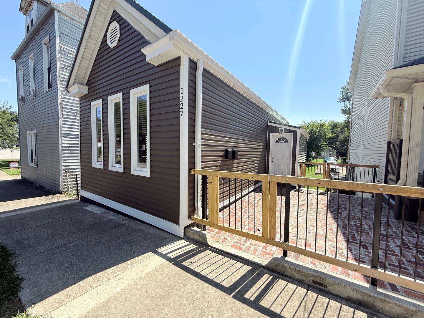Newly renovated 1 bed 1 bath single family home – photo 2