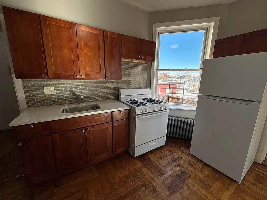 652 Soundview Avenue – photo 3