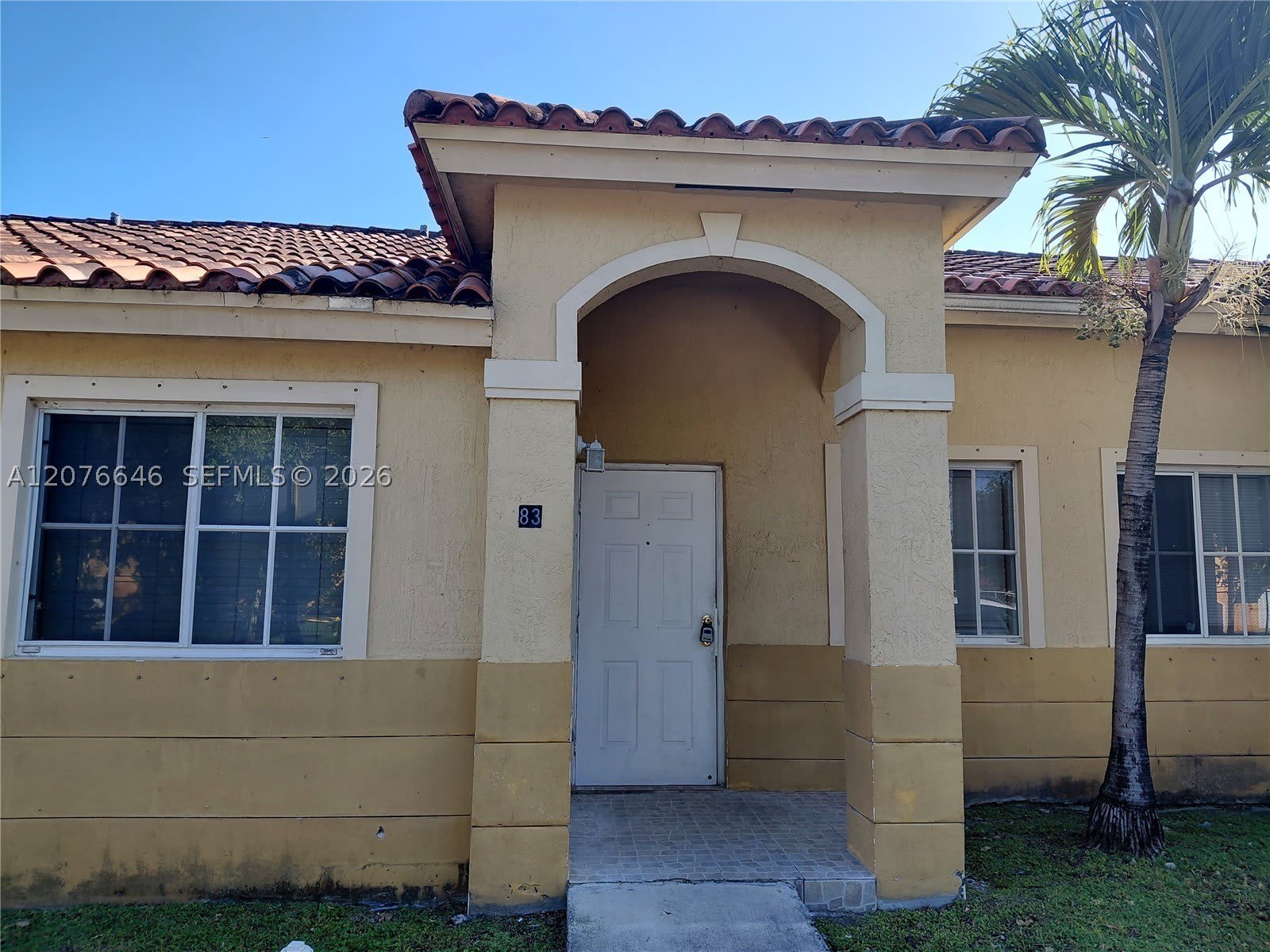 83 NE 13th Ave – photo 3