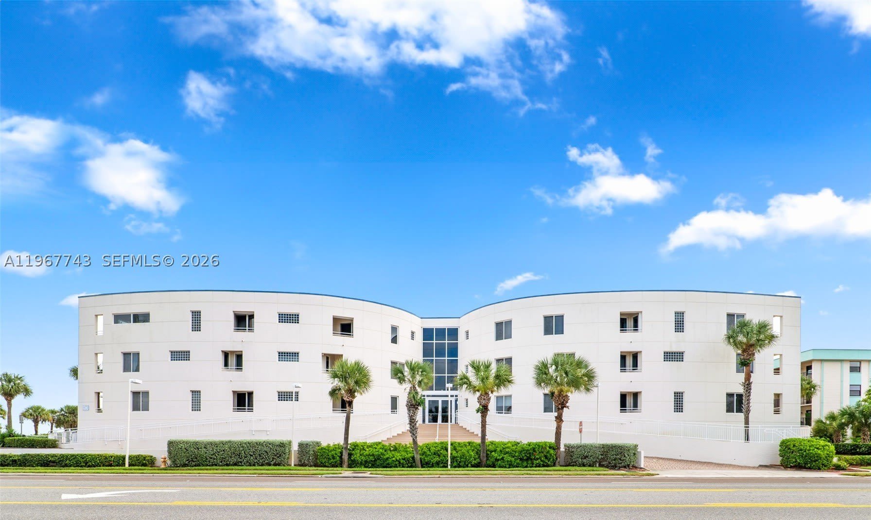 601 N Miramar – photo 1