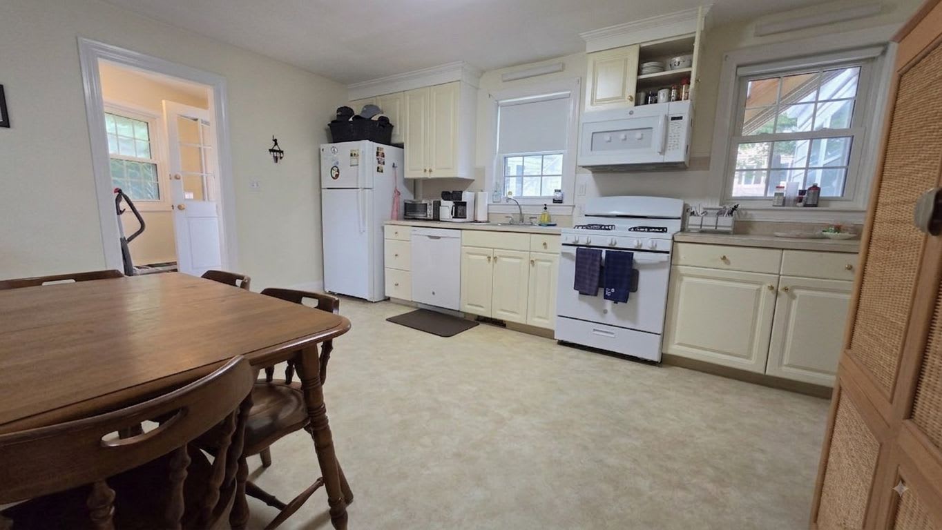 6 Woodcliff Road – photo 5