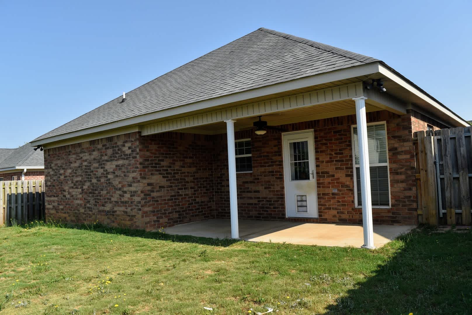 Before You Rent An Apartment In Grovetown 3Br 2 Baths Split Floor Plan Fenced Yard 2Car Garage Community Pool Extra Storage – photo 4