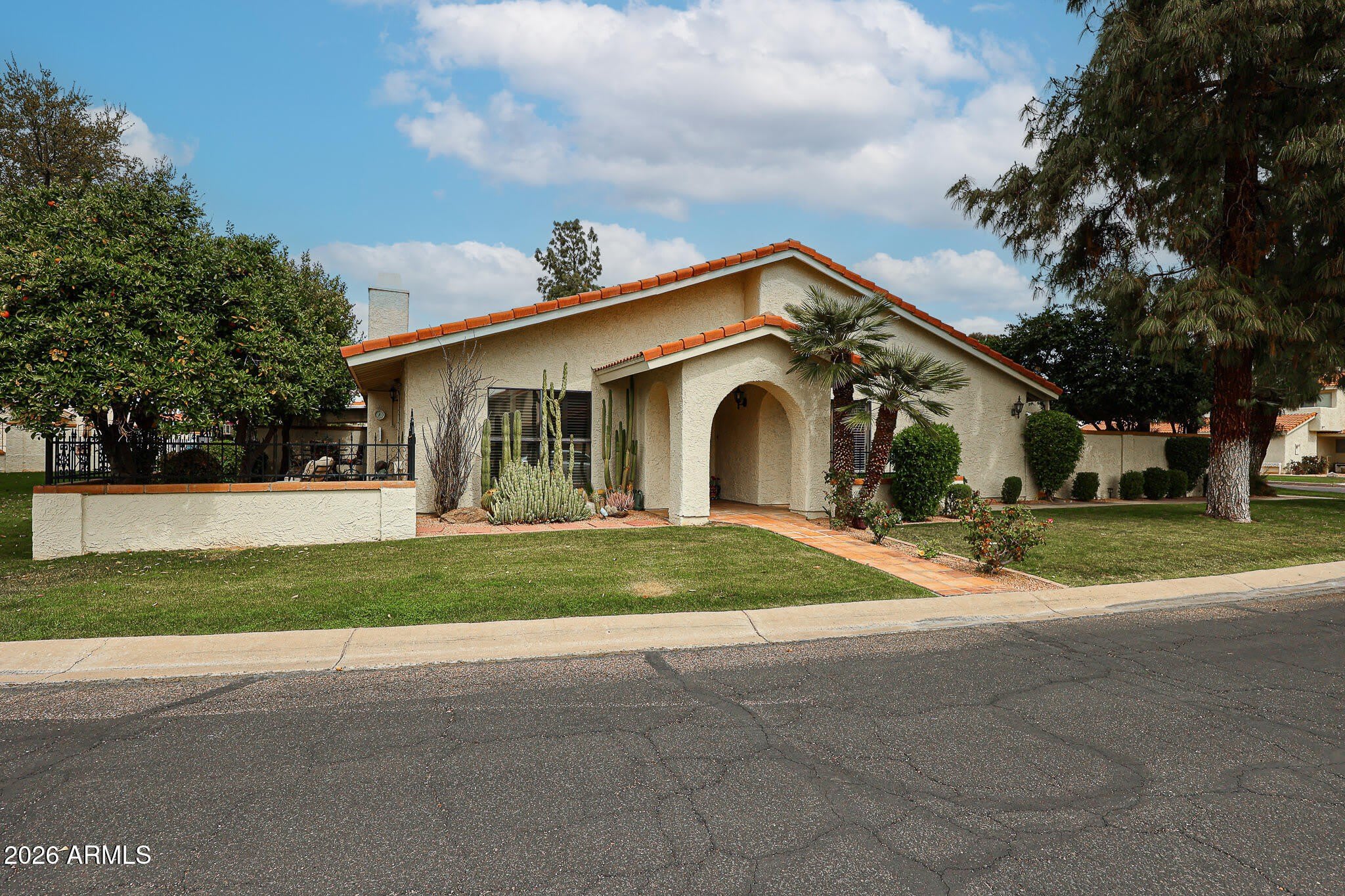 7720 N Pinesview Drive – photo 1