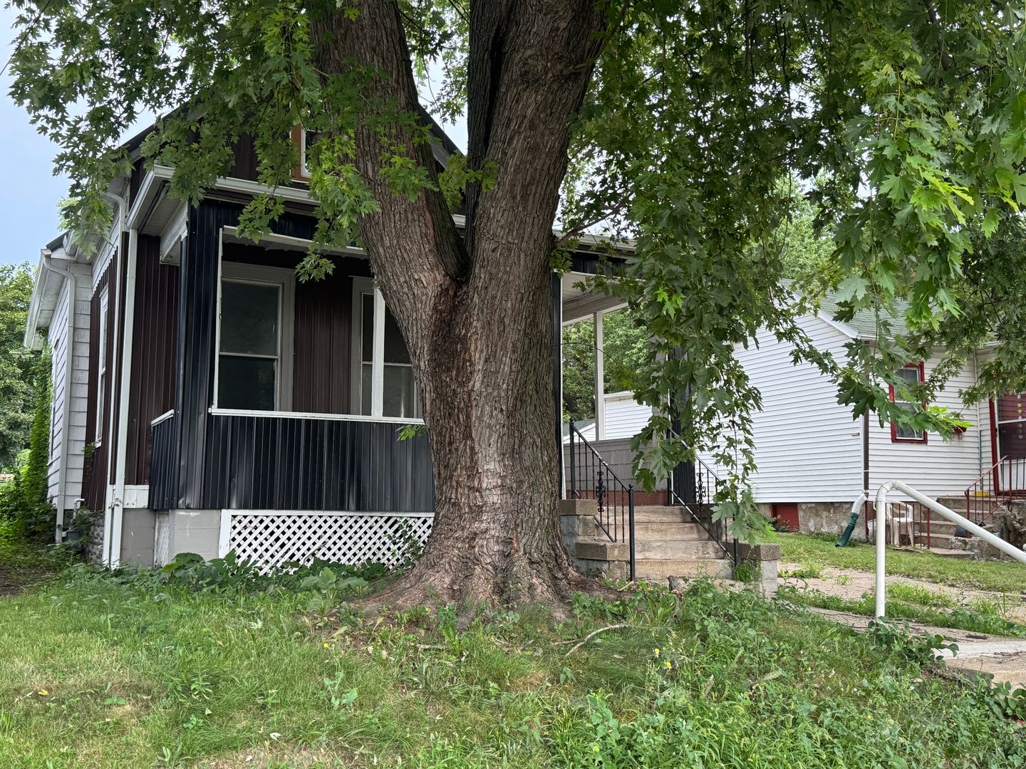 Spacious 4-Bedroom Single-Family Home in Peoria – 1,349 Sq Ft, Available Now – photo 3