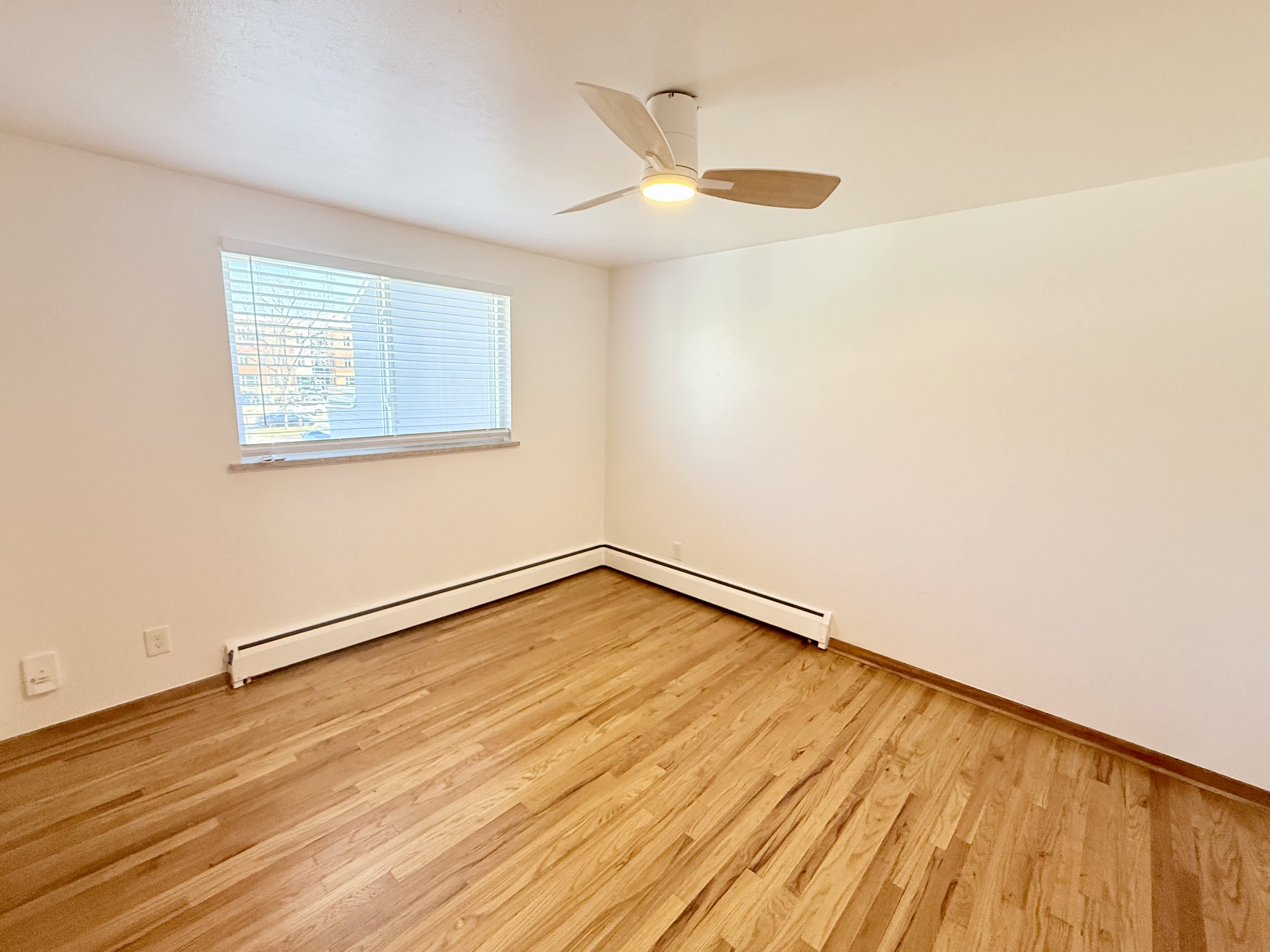 815 6th Ave – photo 5
