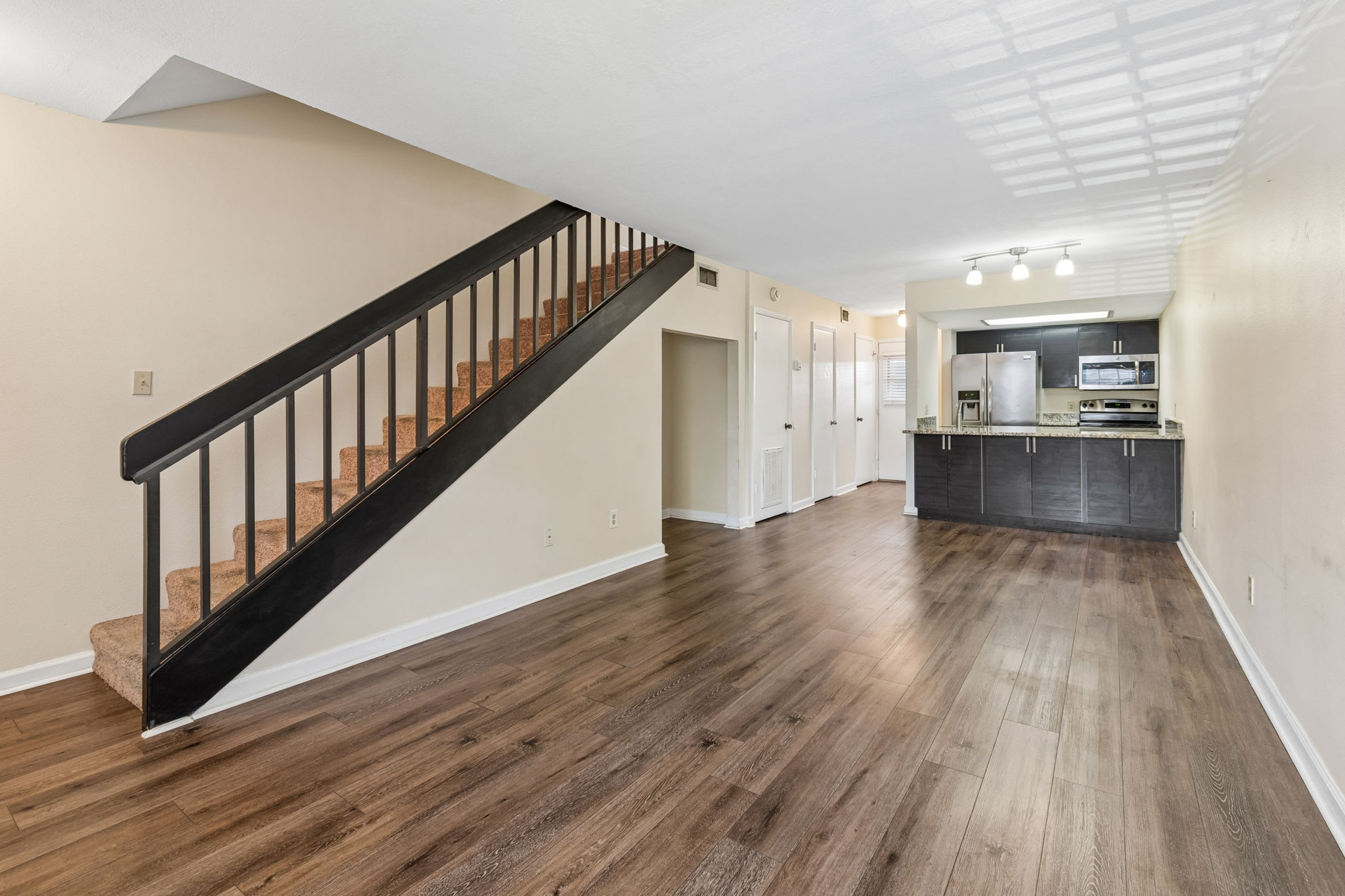 4839 W Mcelroy Ave – photo 4