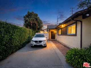 22756 Mobile Street – photo 3