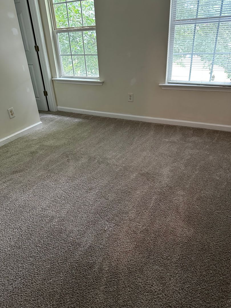 4 bedrooms 2.5 baths home in Locust Grove – photo 3