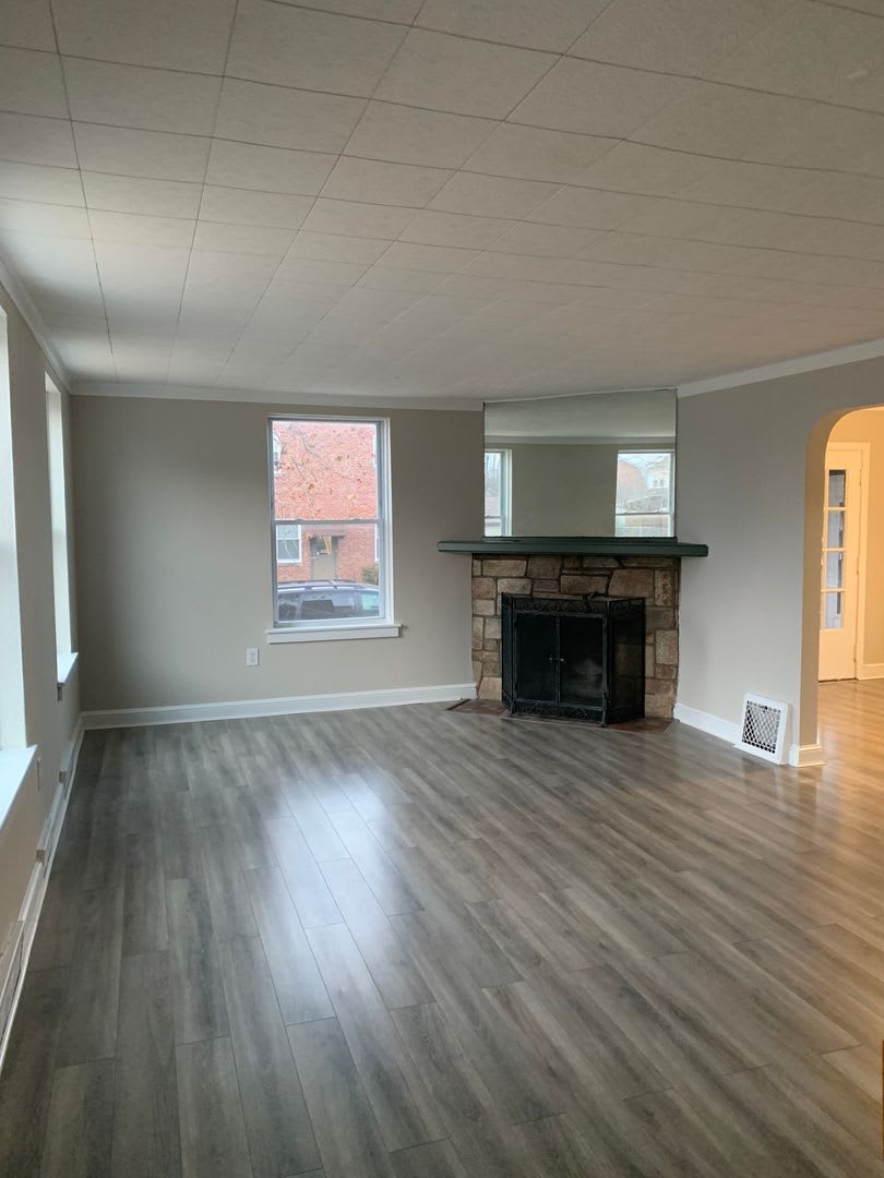 3 Bedroom 1.5 Bath House, Finished Basement, Garage-Suburban SD – photo 3