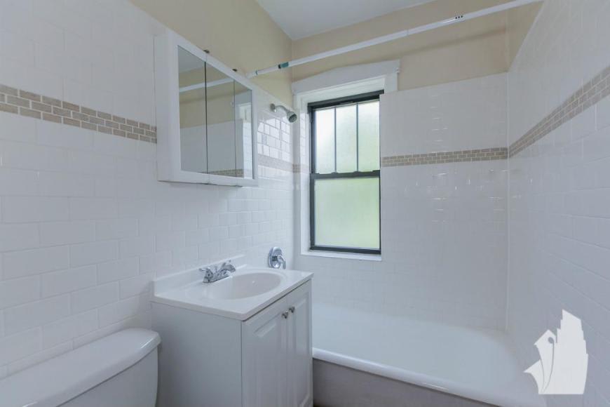4606 North Winchester Avenue – photo 3