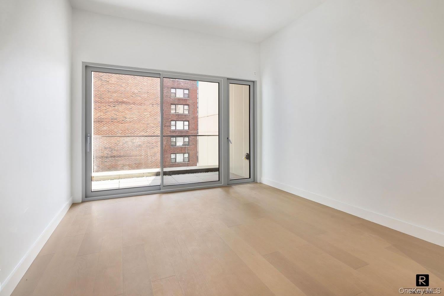 250 E 25th Street – photo 4