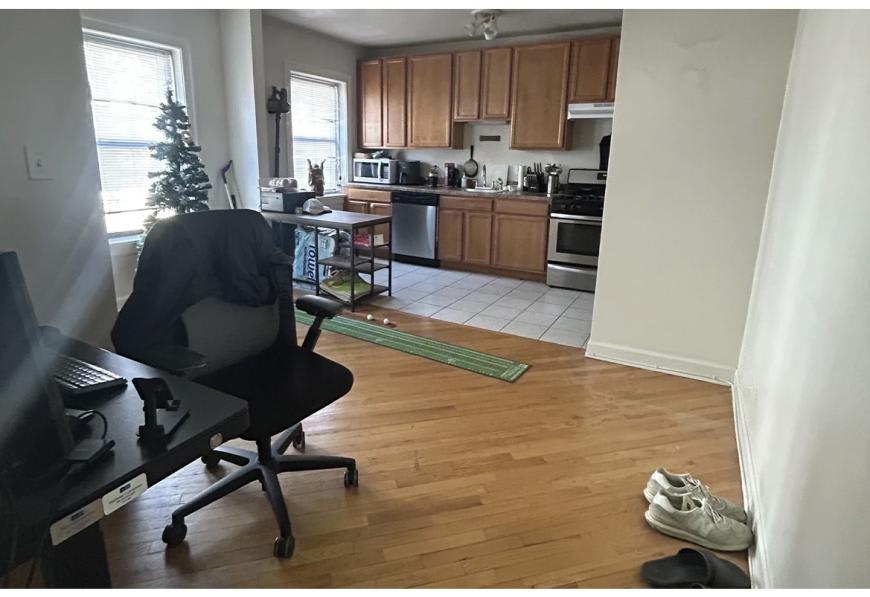3223 N Lakewood – photo 2