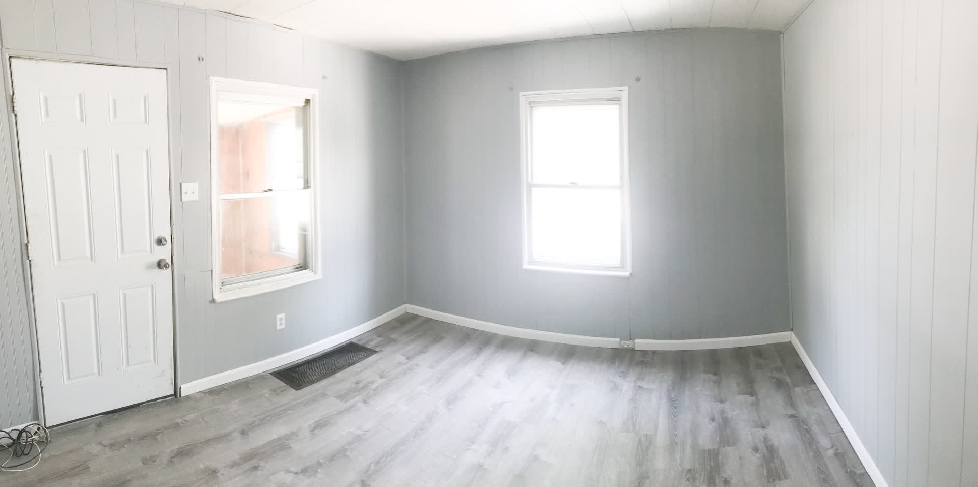 ALL ELECTRIC! 1Bed/1Bath Single Family Home! Newly Renovated! – photo 3