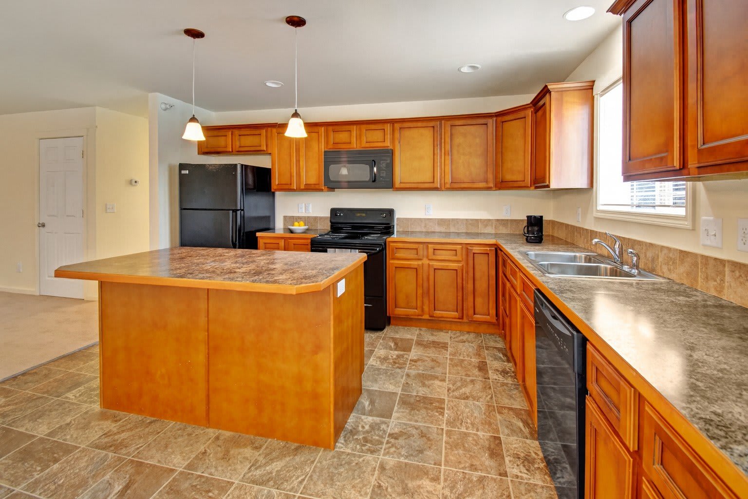 Phoenix Ridge Apartments – photo 2