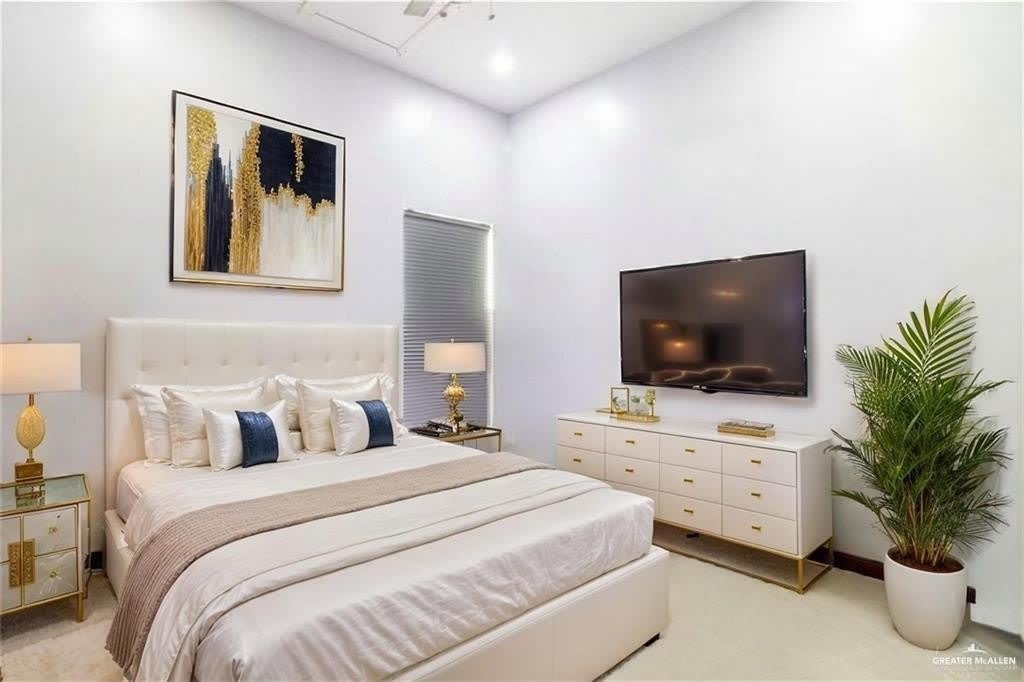 800 New Orleans Circle – photo 4
