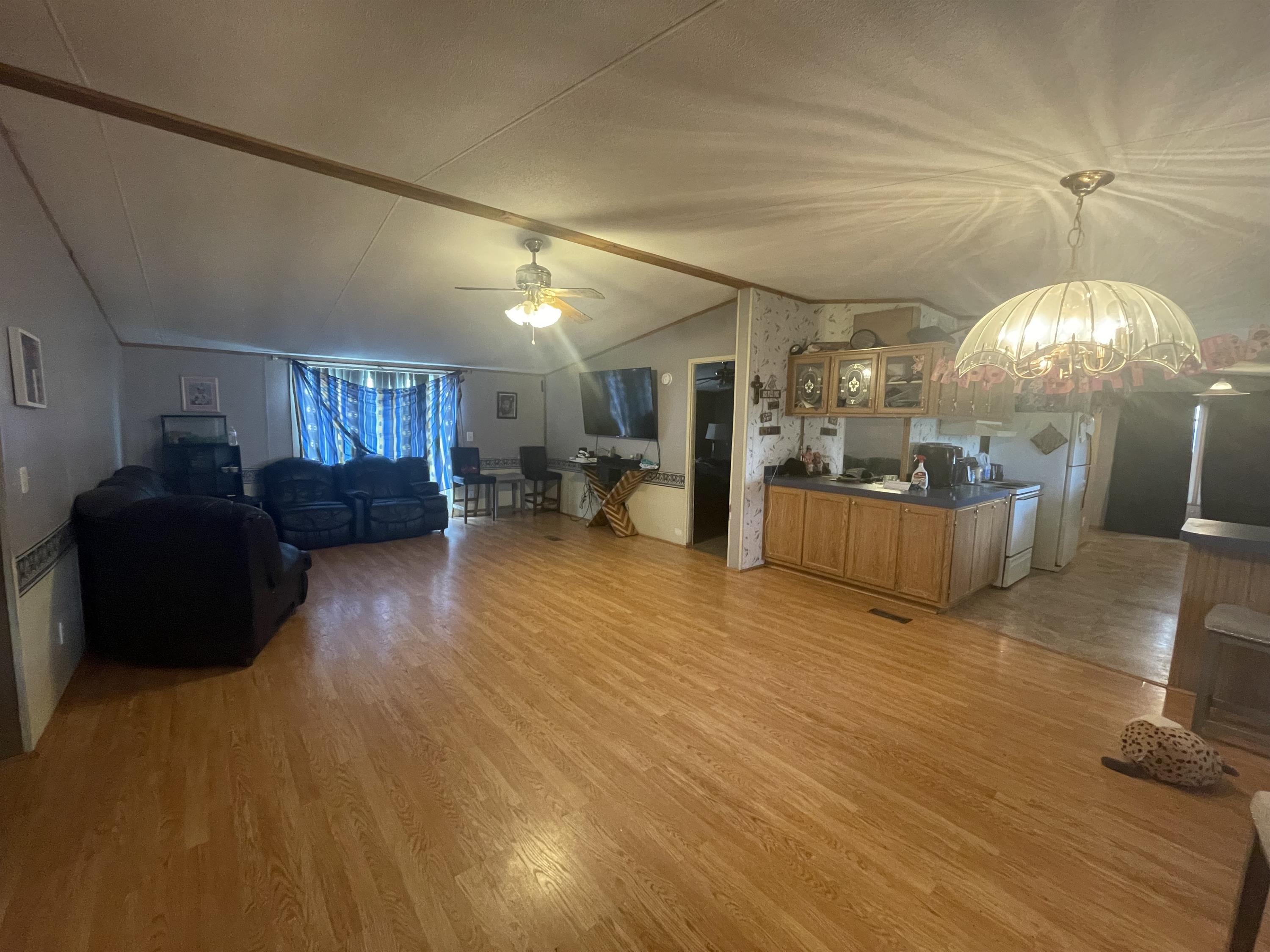 122 Roots Road – photo 2
