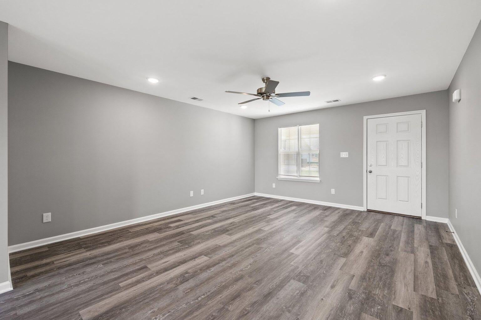 6088 Arbor Wds Way – photo 3