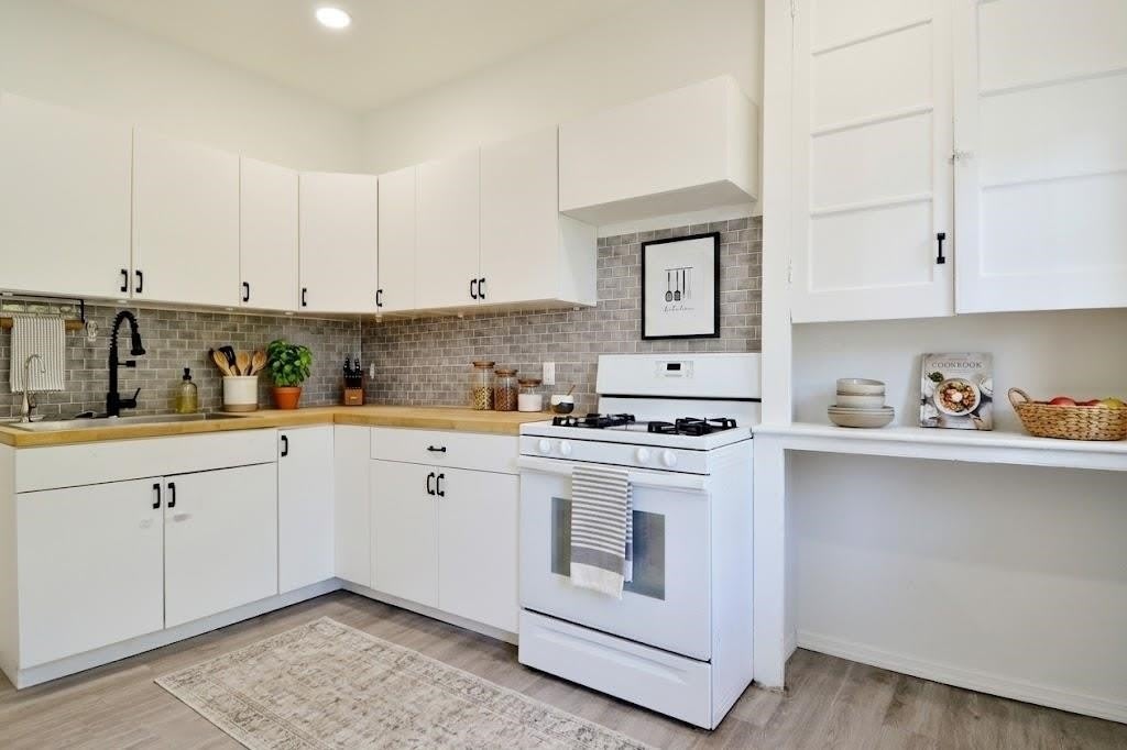 885 Broadway – photo 5