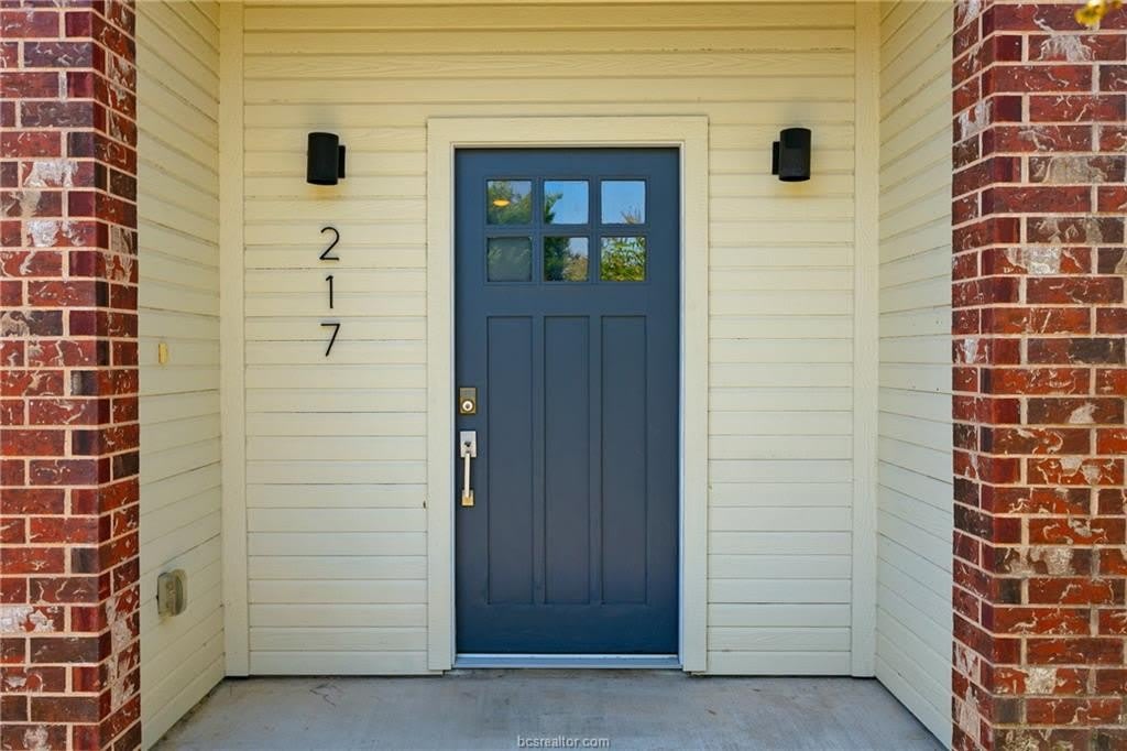 217 N Houston Avenue – photo 5