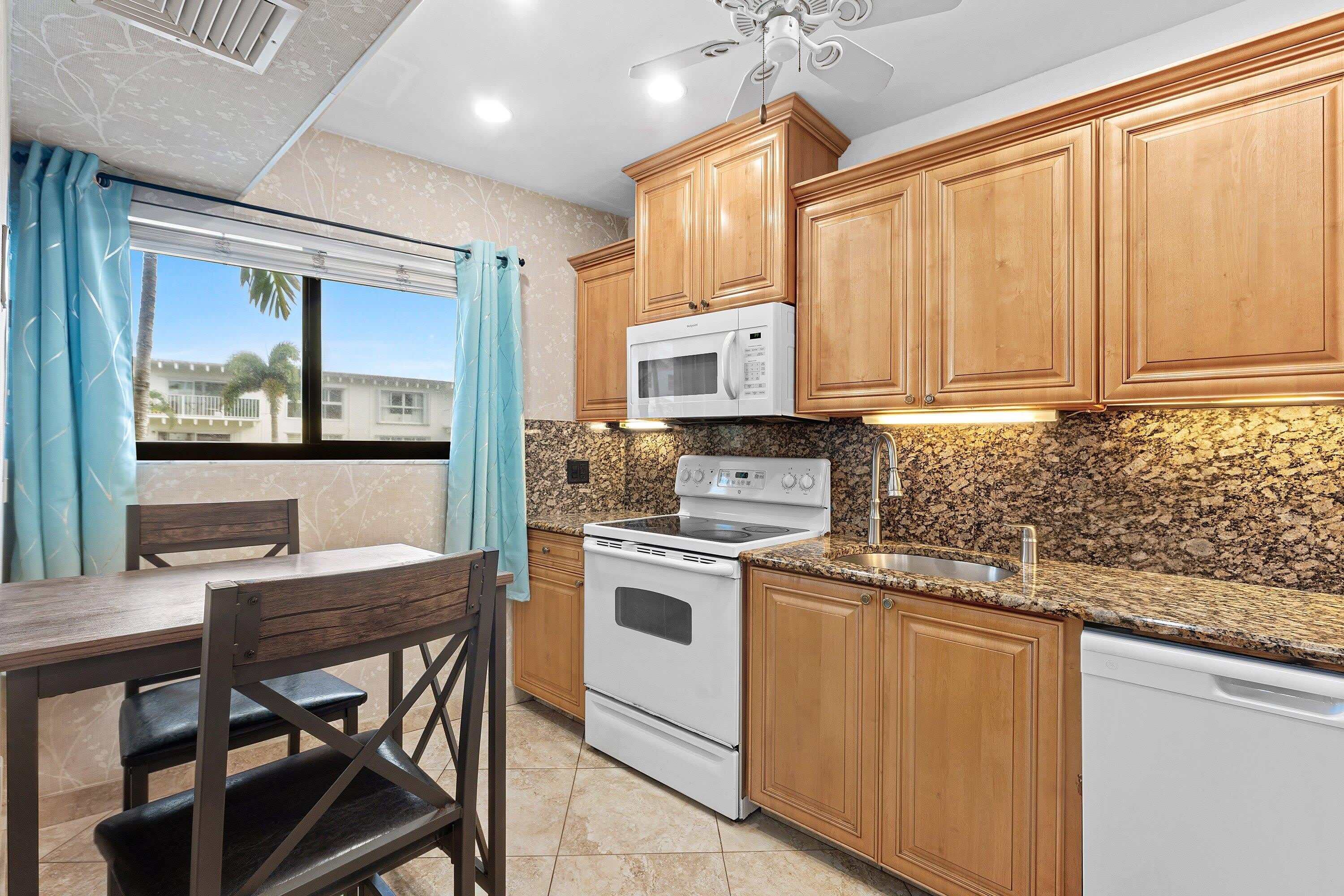 3605 S Ocean Boulevard – photo 4
