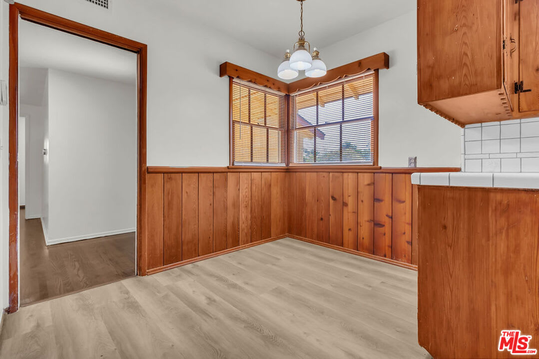 9322 Lasaine Avenue – photo 2