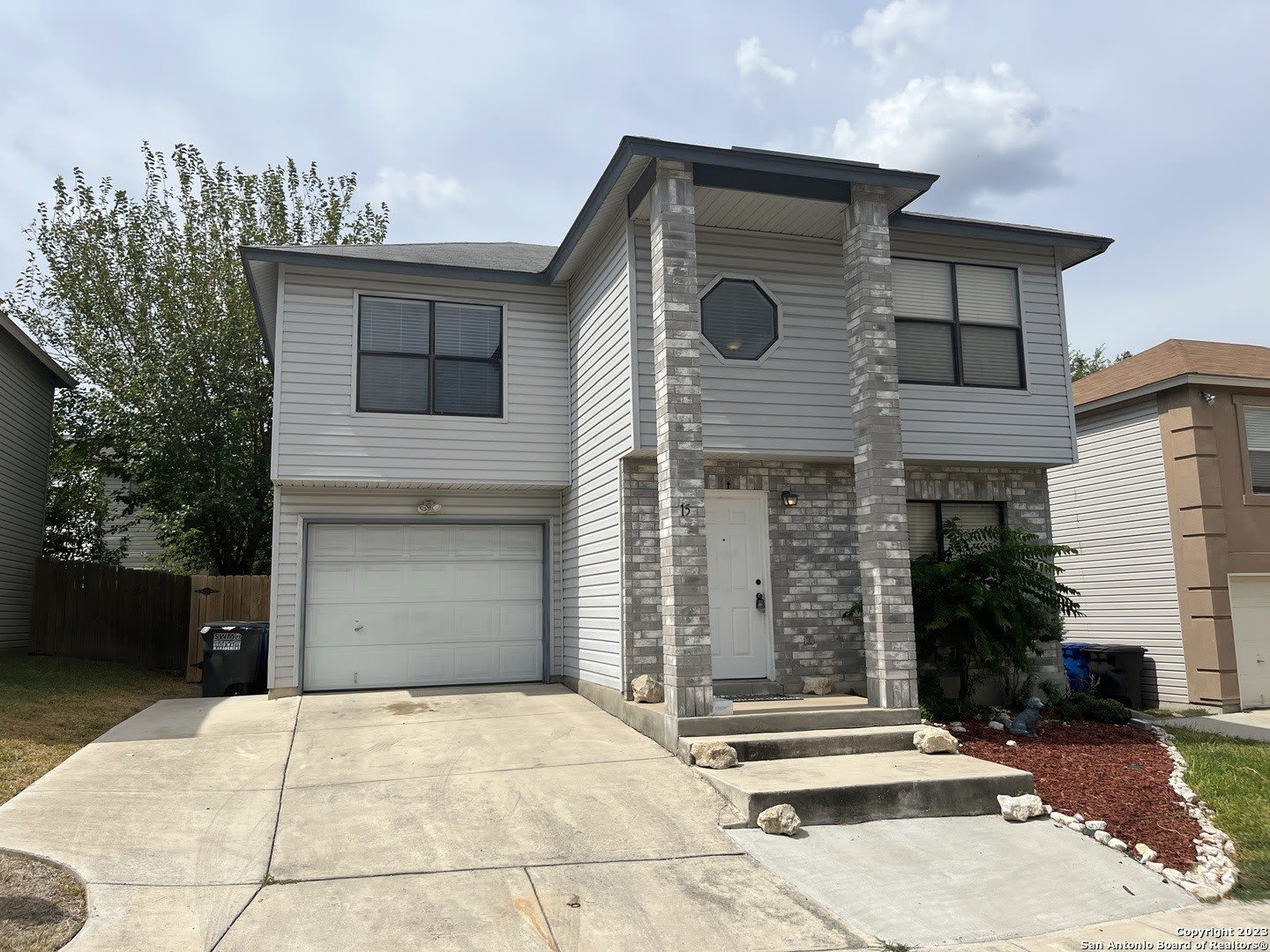 15 McLennan Oak – photo 1