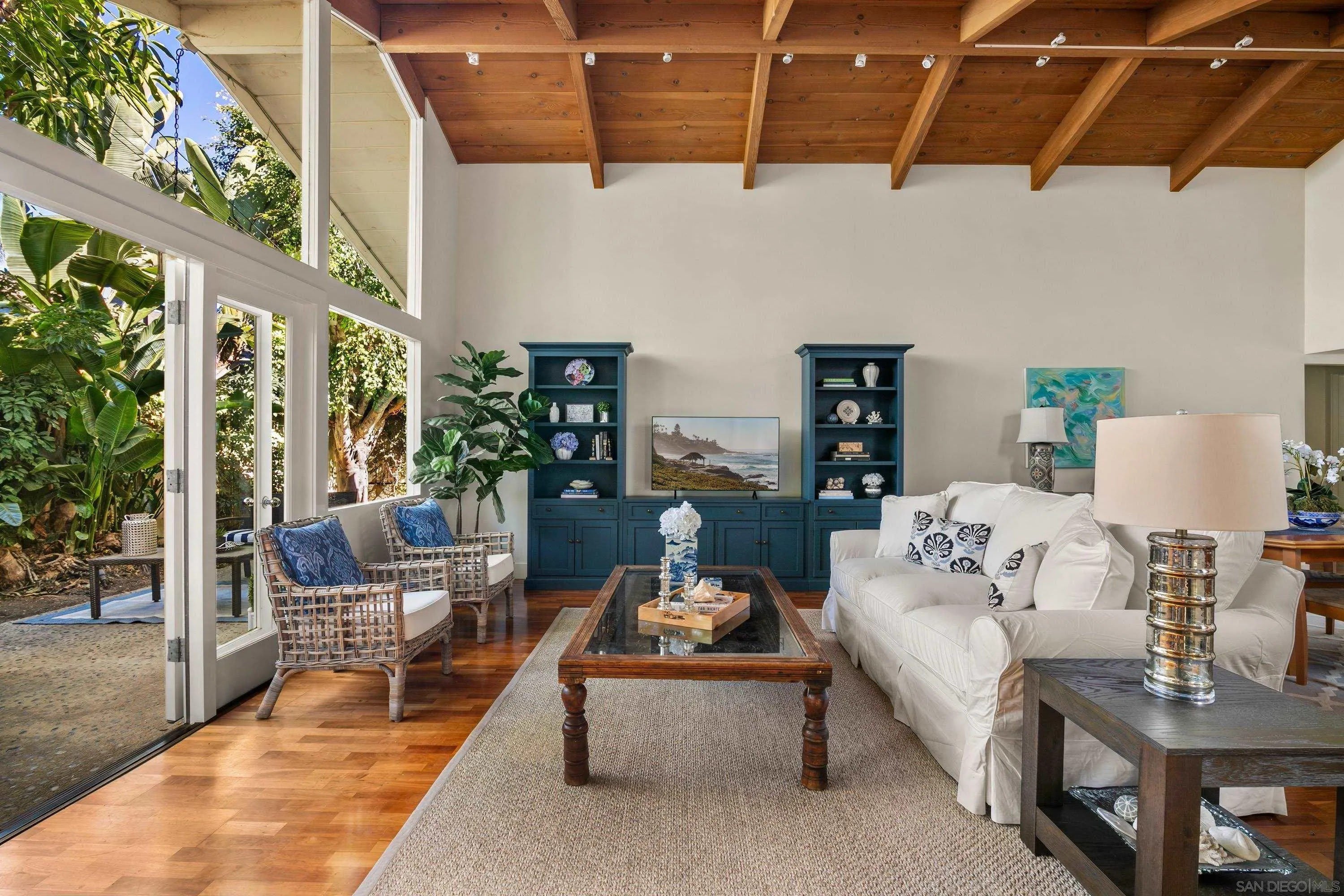 2122 Paseo Dorado – photo 3