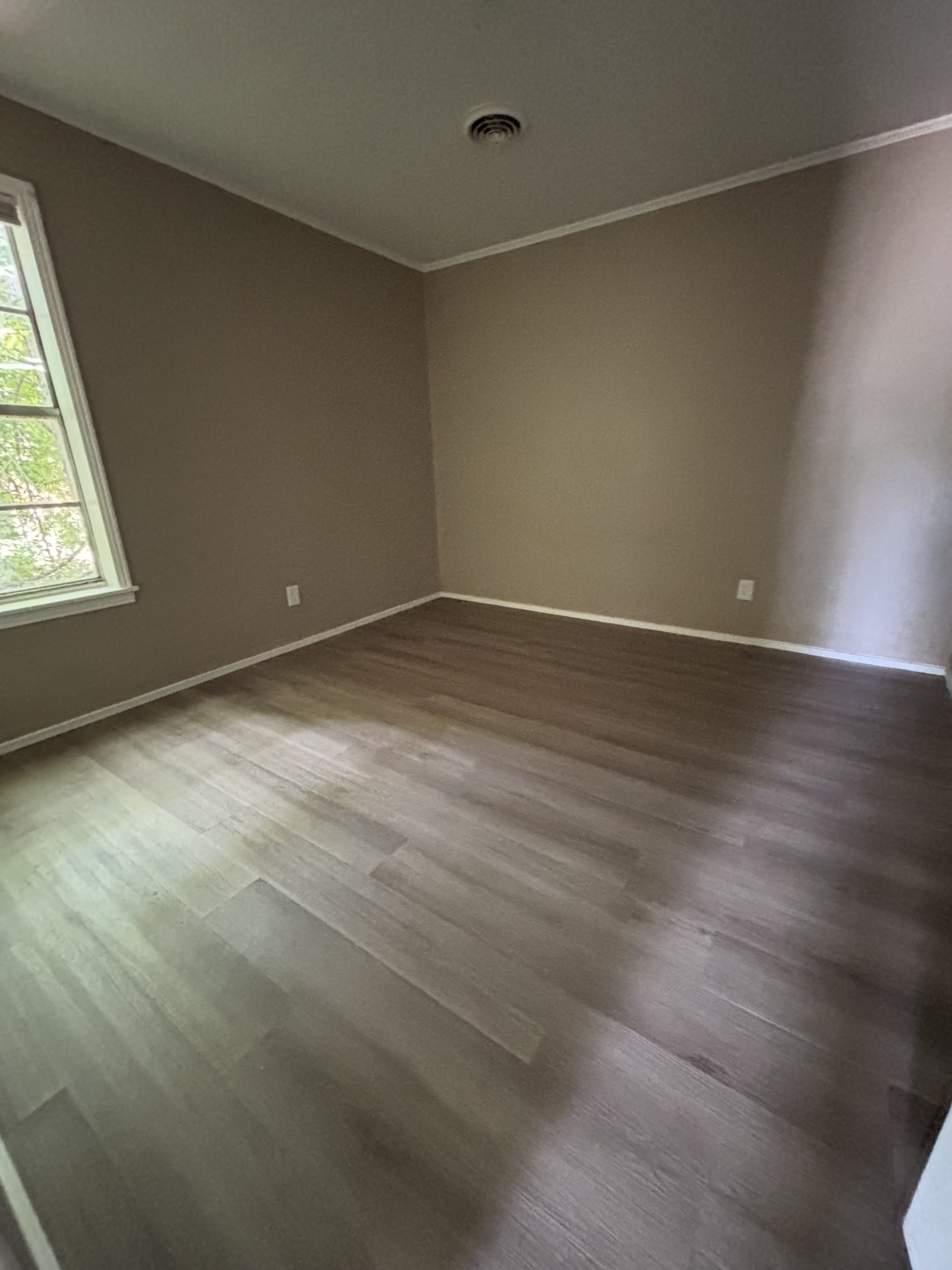 914 Monroe Rd – photo 5