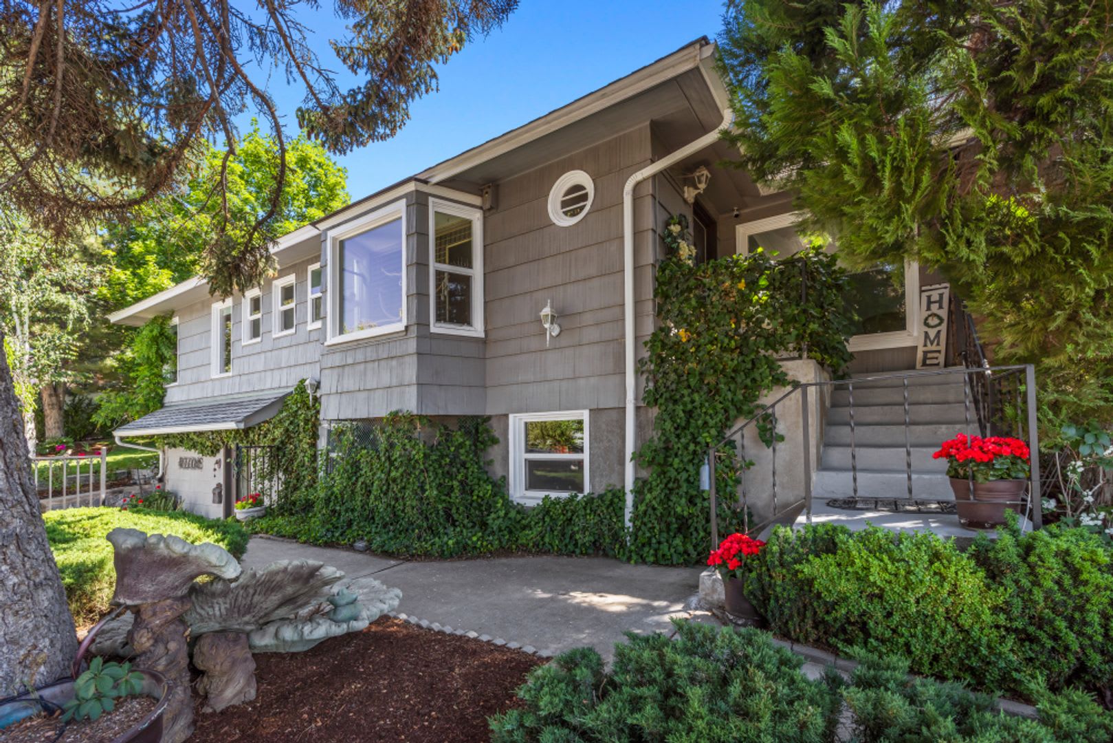 525 Mesa St – photo 5