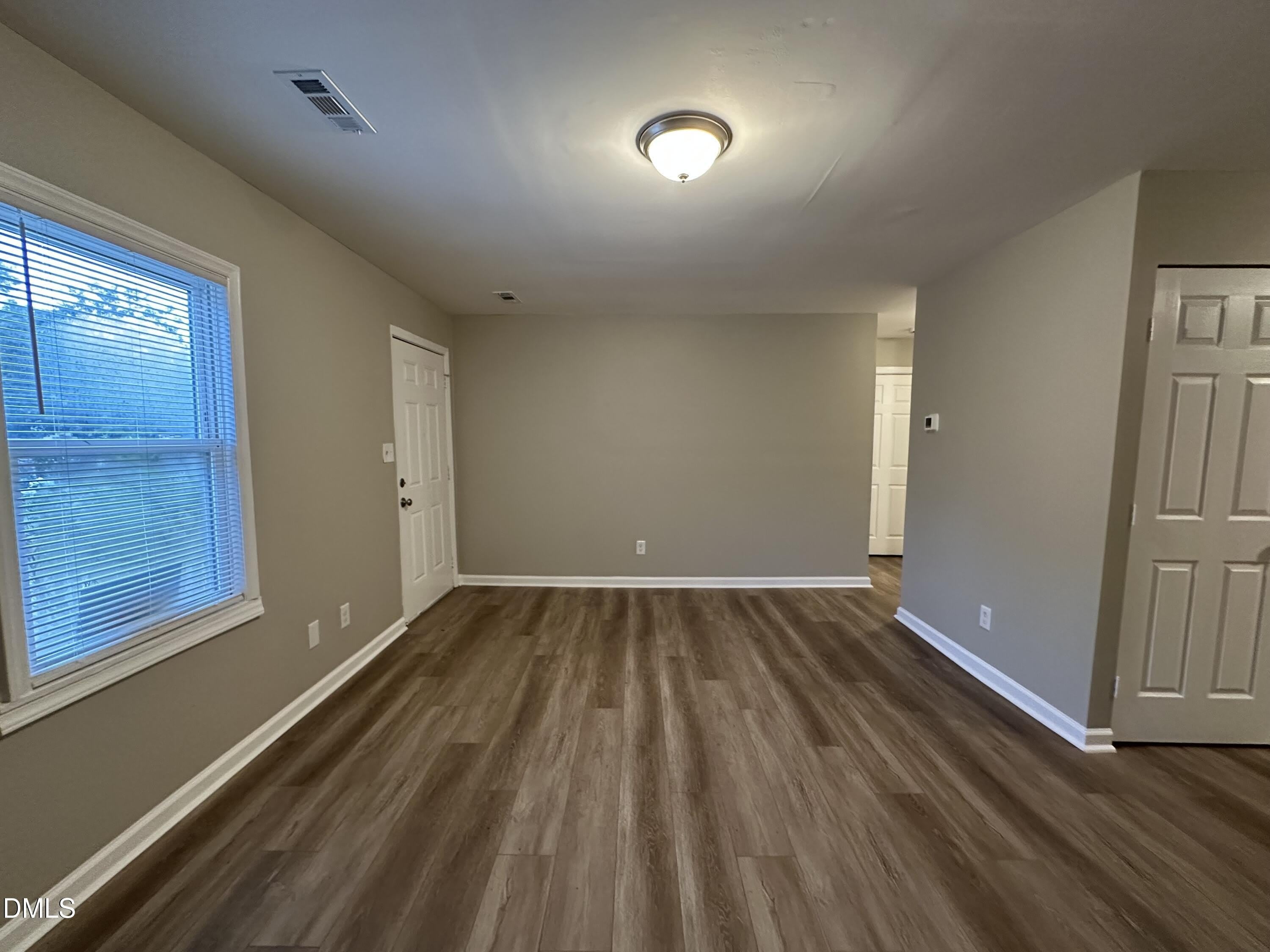 1113 Upchurch Street – photo 4