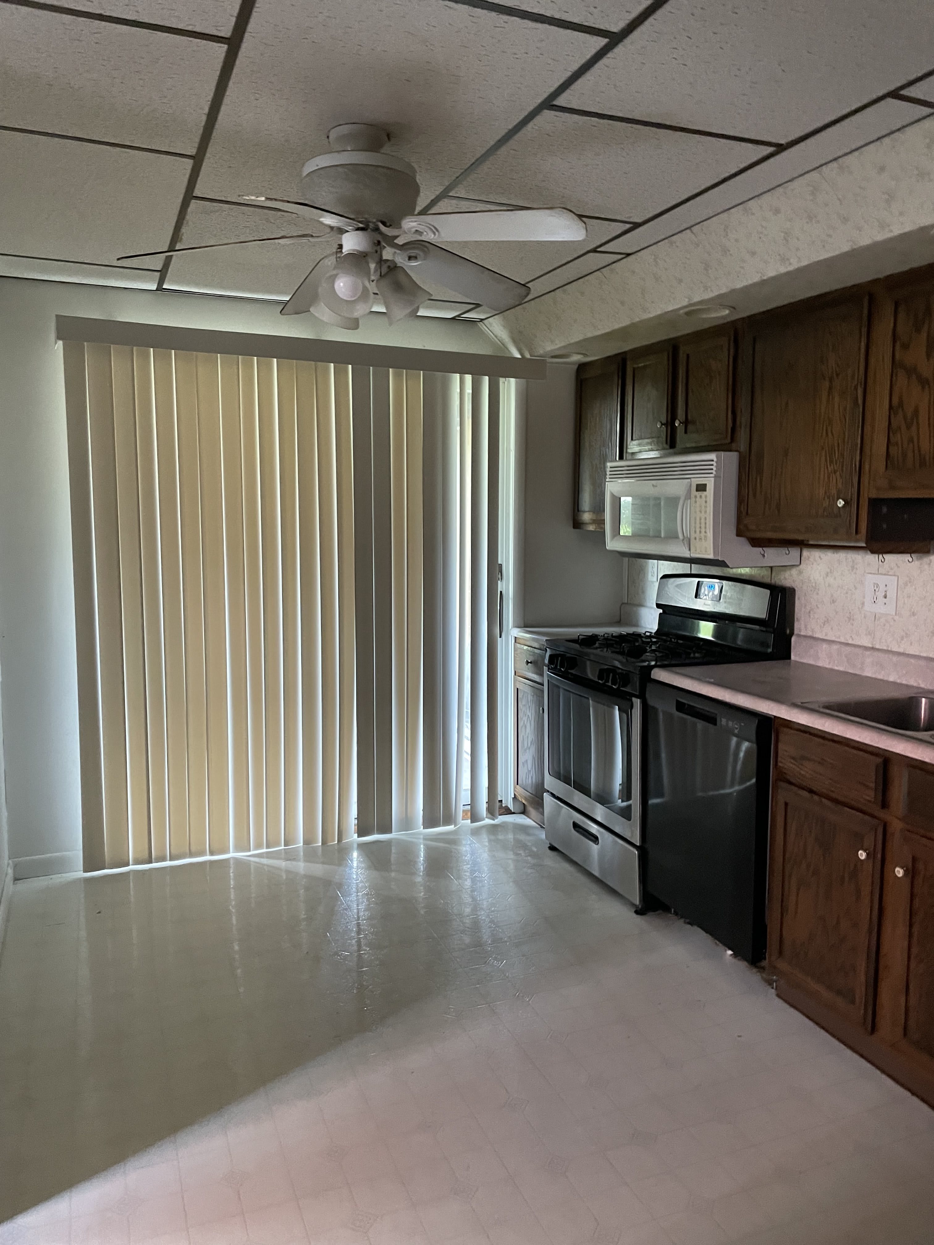 812 N 6th St – photo 4