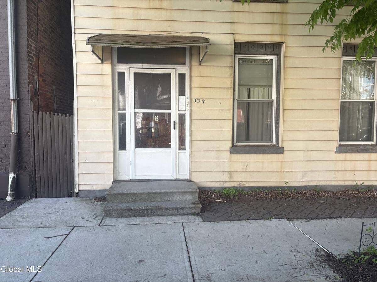 334 4th Street – photo 1