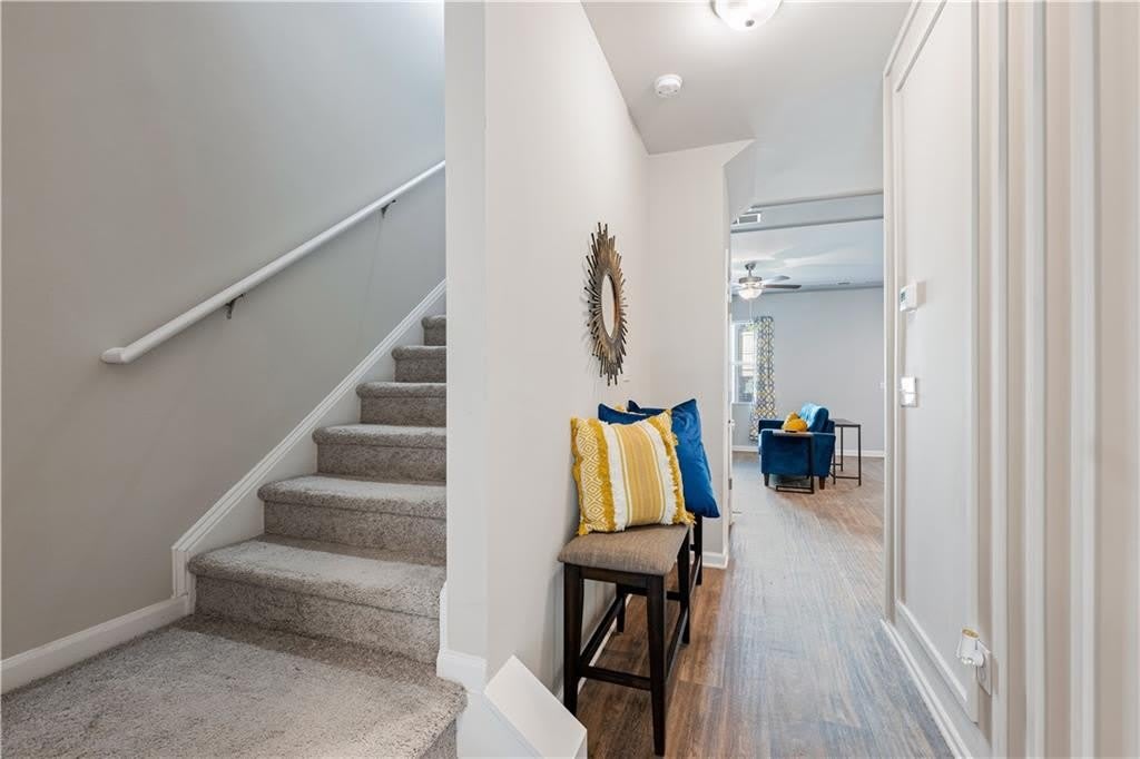 2831 Ridgeview Drive SW – photo 2