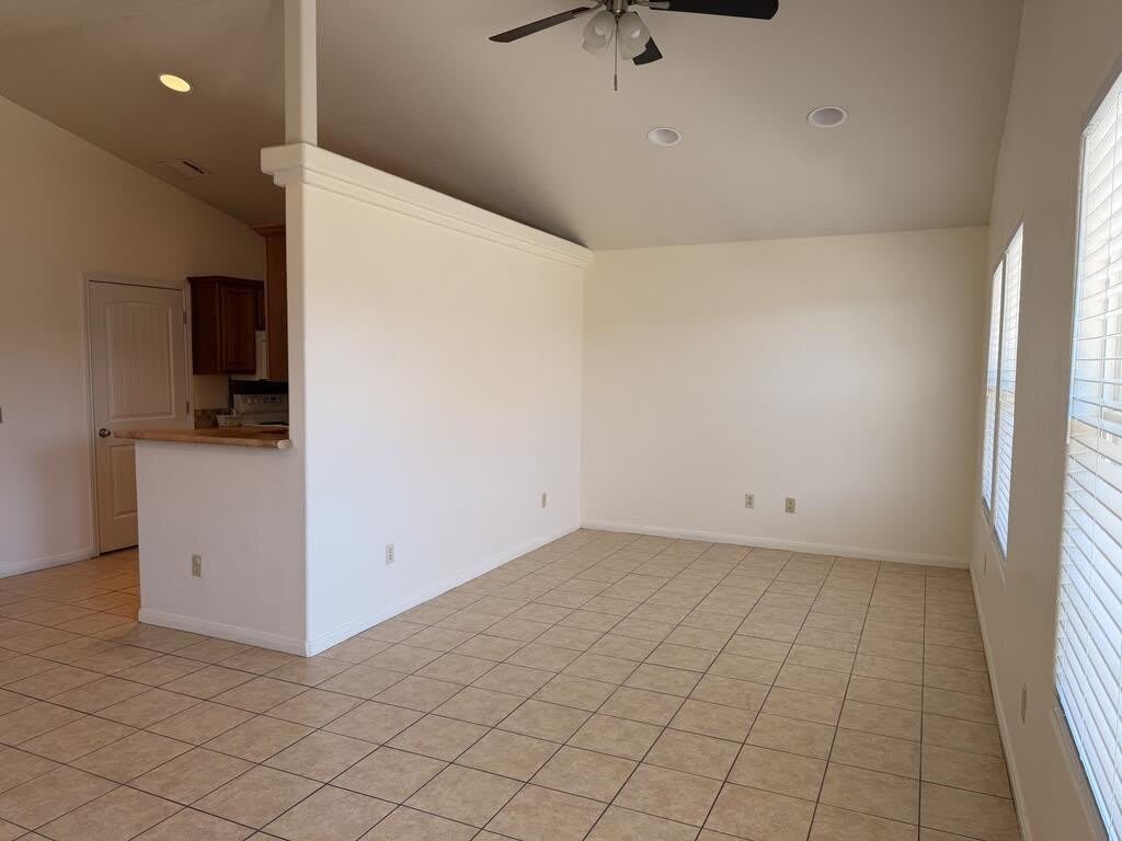 486 Bridle Path – photo 4