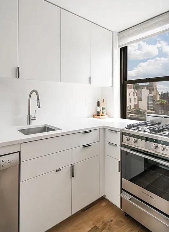 161 West 16th Street – photo 3