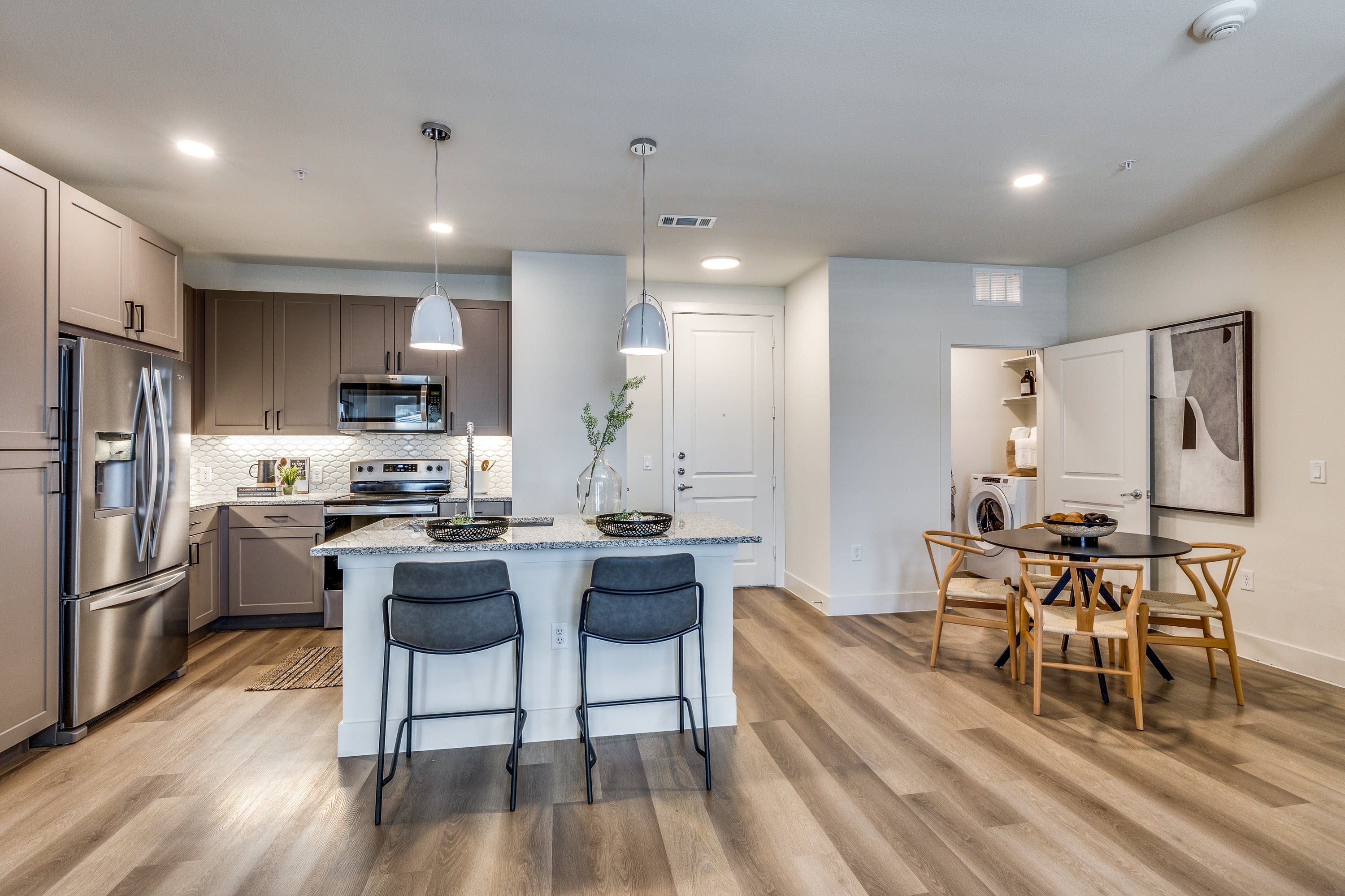 Aura Southgate – photo 1