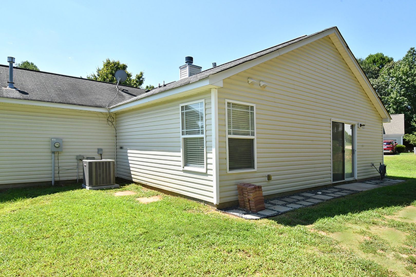 118 Peterborough – photo 3