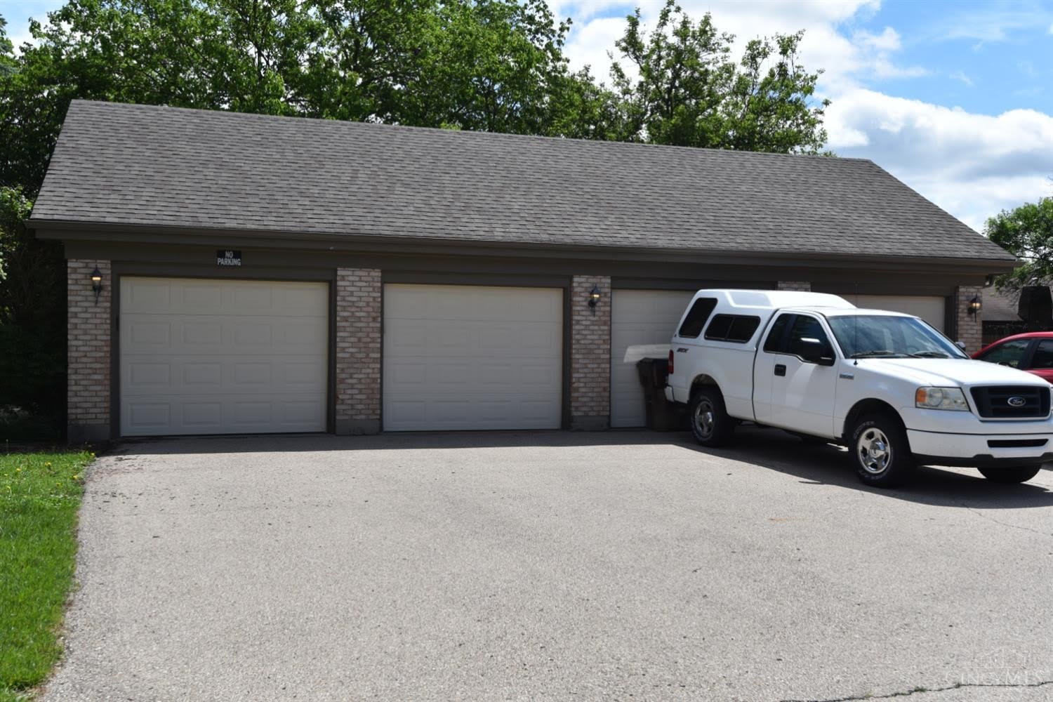 7767 Brams Hill Drive – photo 5