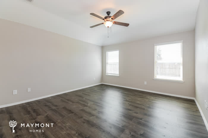 251 Oxford Drive – photo 5