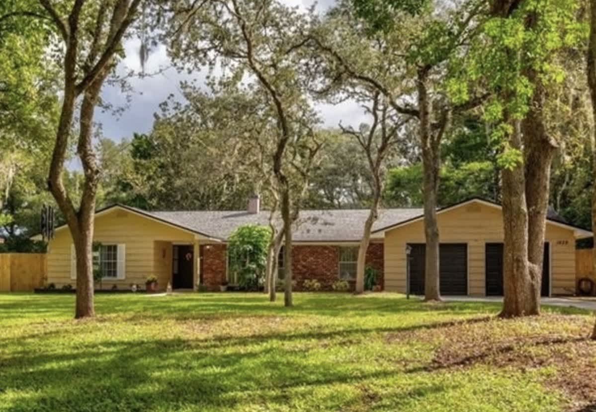 1439 Hillway Road – photo 2