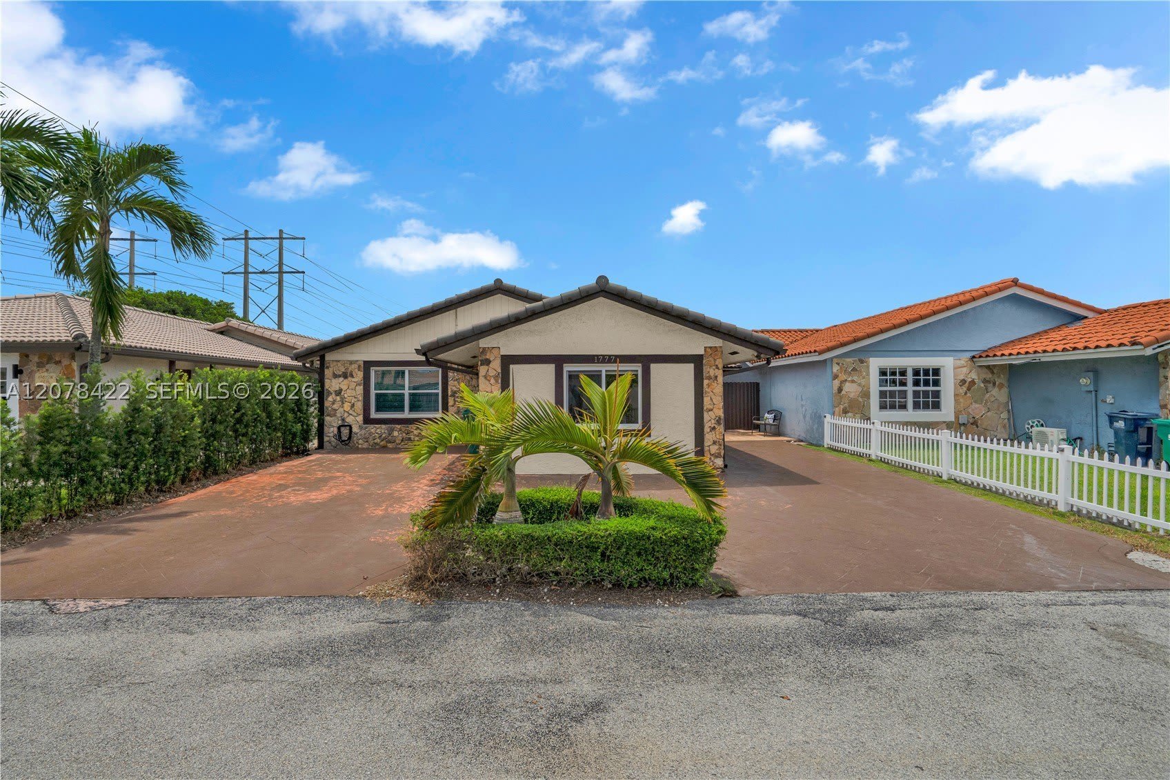 1777 SW 136th Pl – photo 1