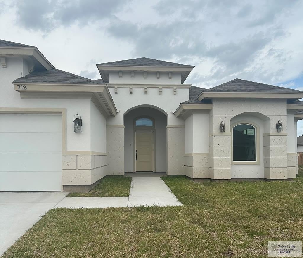 718 AVA DR – photo 1