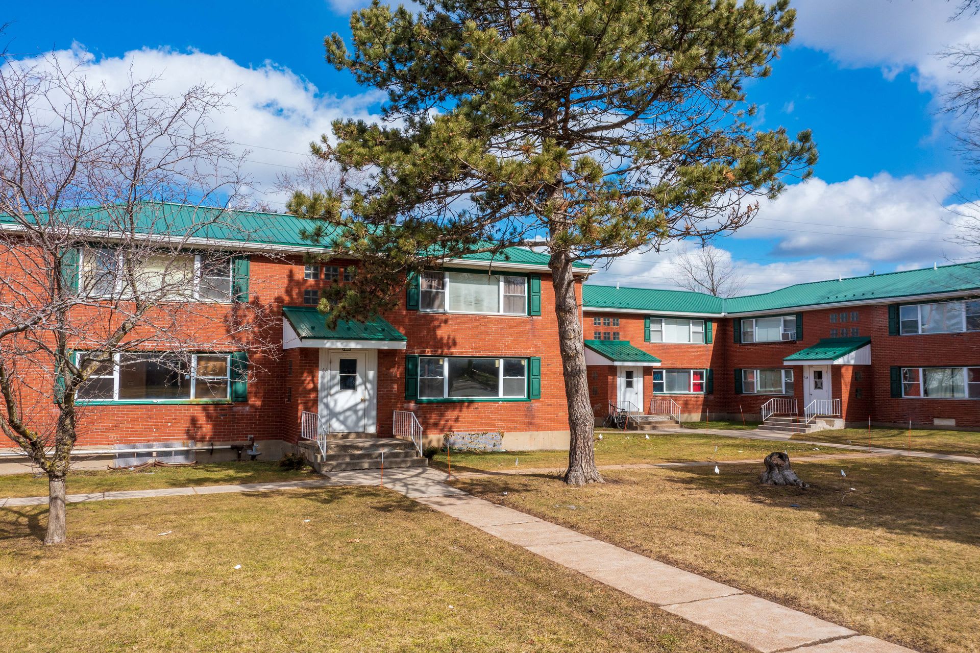 Newell Heights Apartments – photo 2