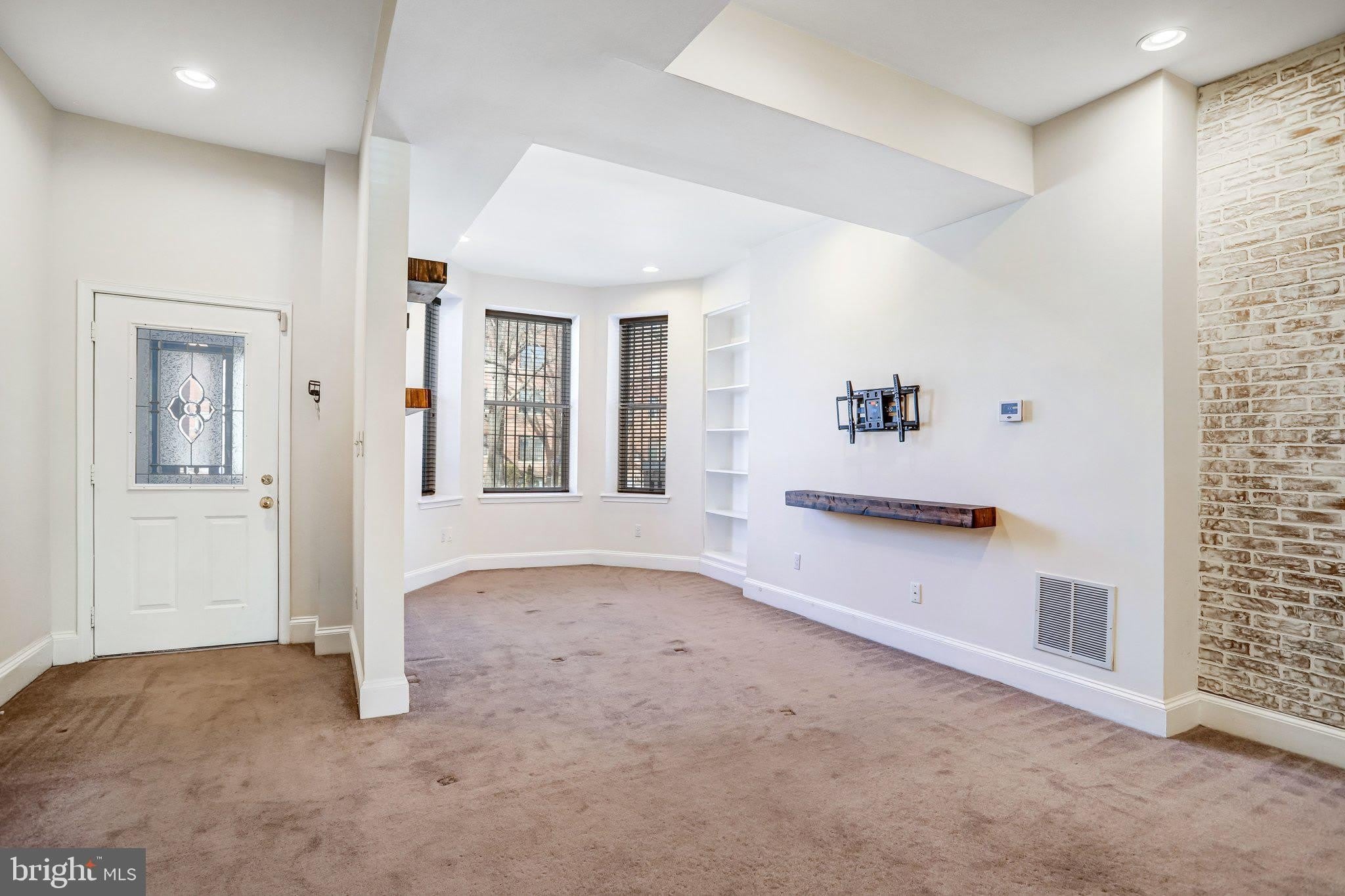 12 RHODE ISLAND Avenue NW – photo 4