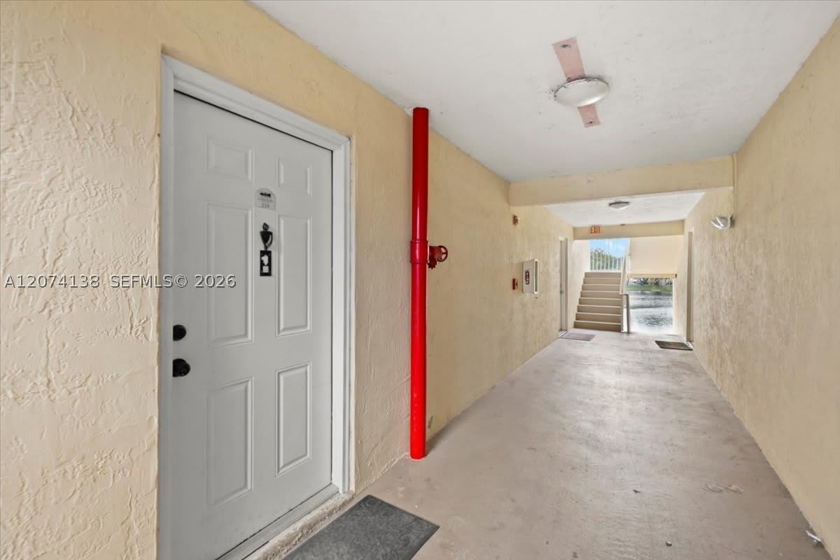3610 N 56th Ave – photo 4