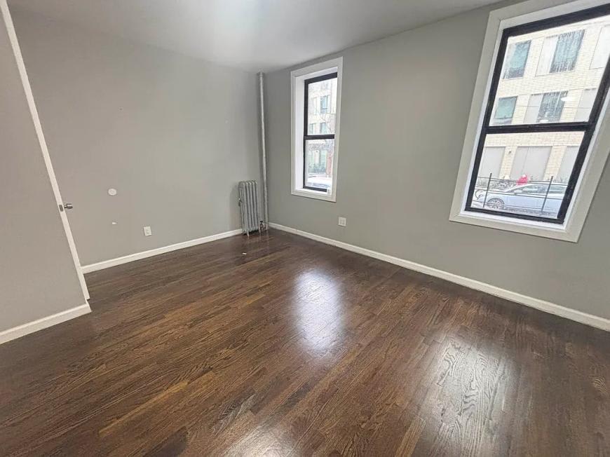 114 West 190th Street – photo 4