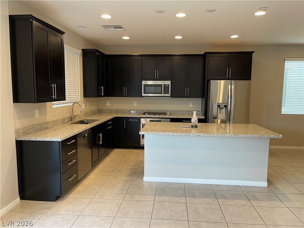 9458 Isla Lee Avenue – photo 2