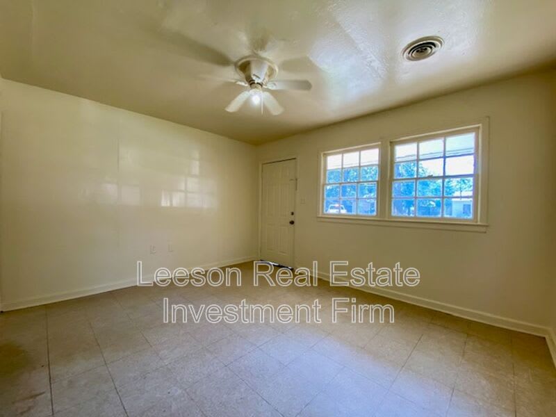 3020 Conmar St. – photo 5