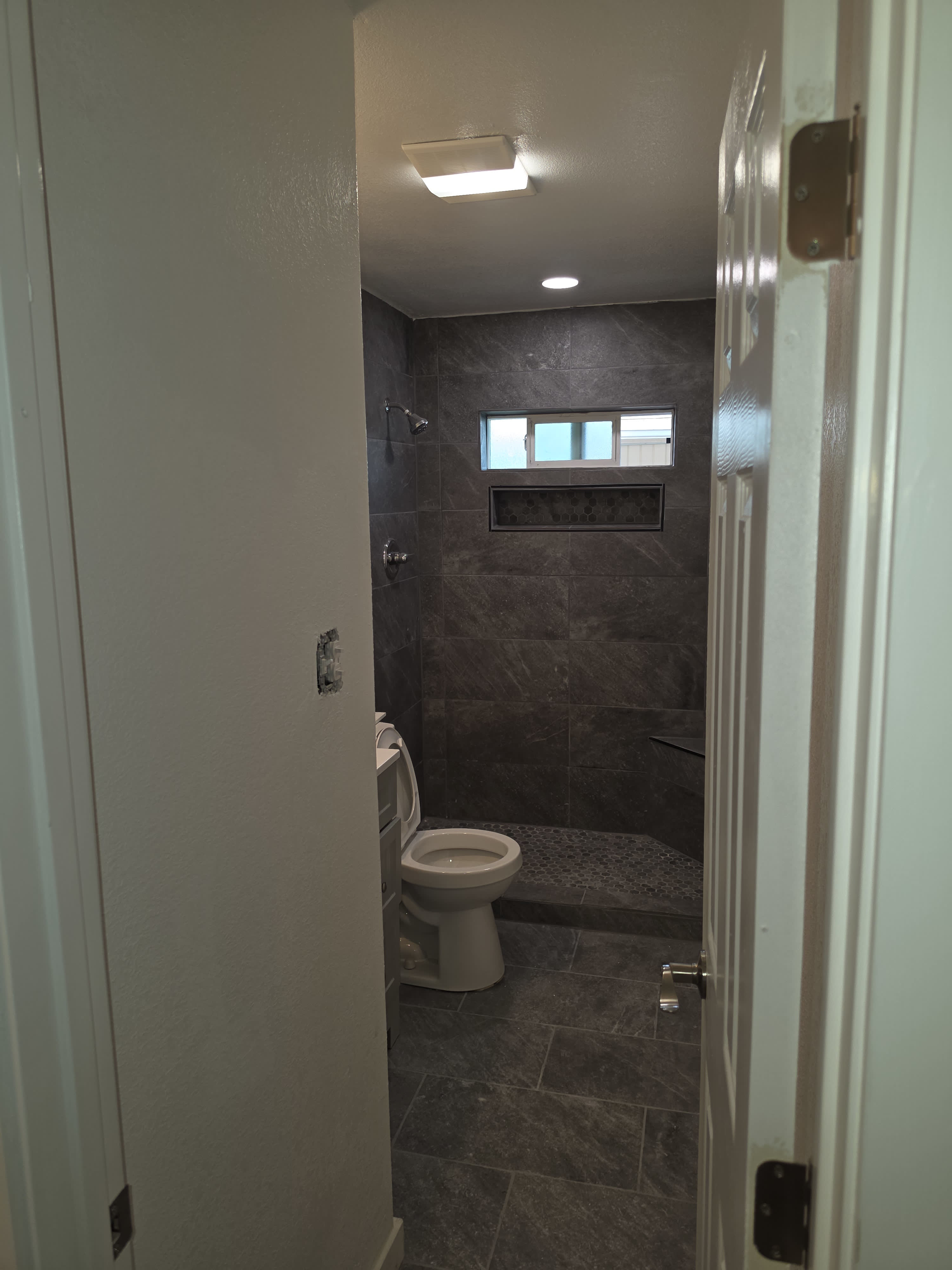 2422 Copper Avenue – photo 2