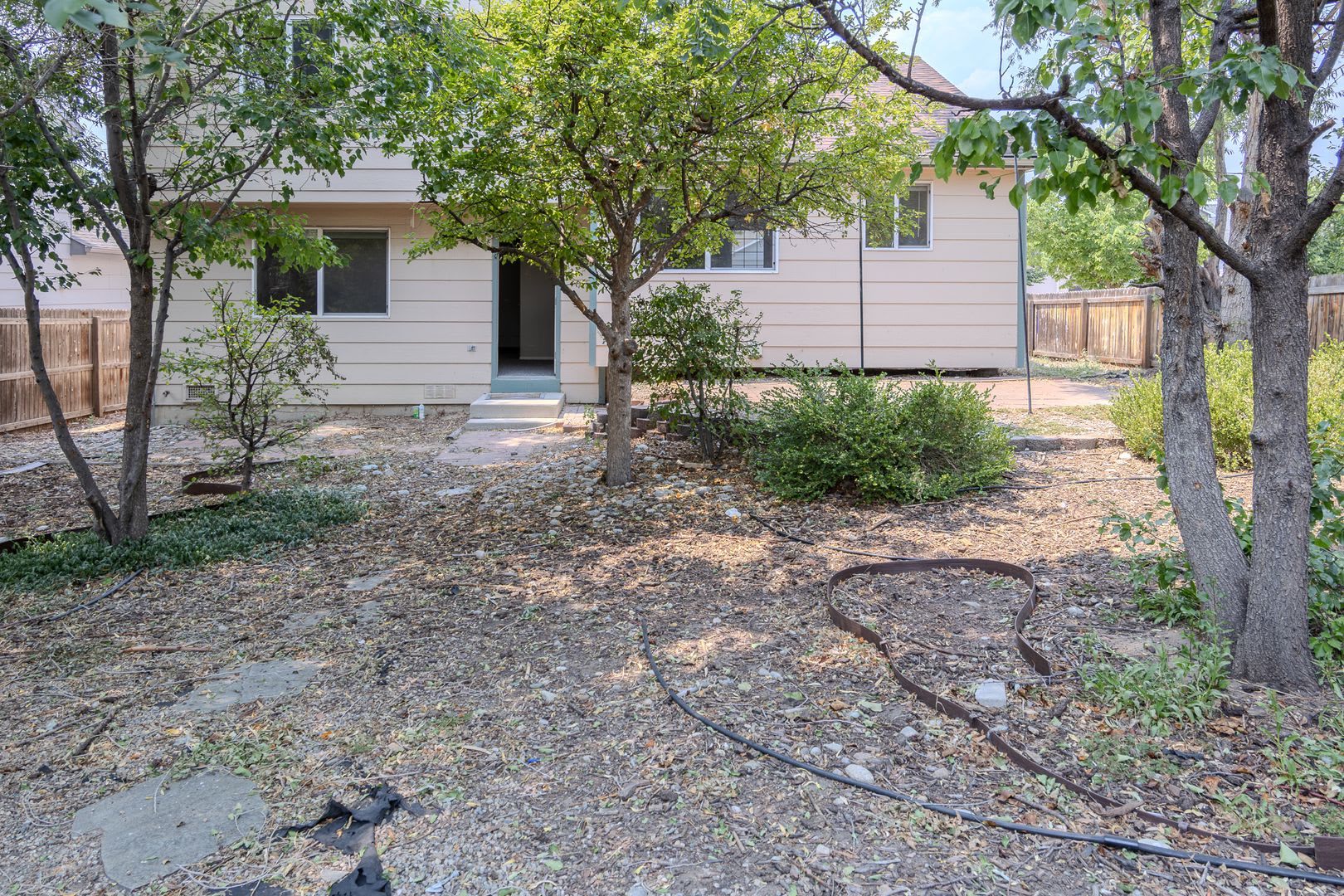 Large Stetson Hills Home! – photo 4